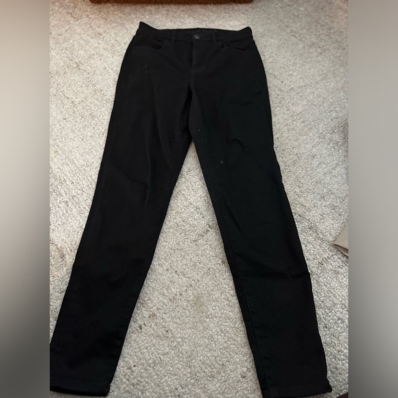 Abercrombie and Fitch straight leg Jean - Picture 1 of 1